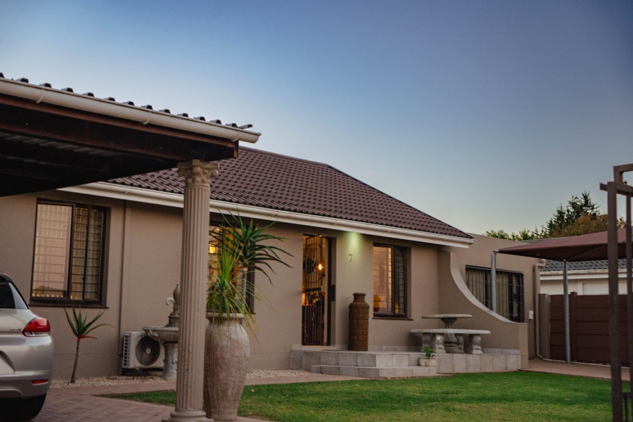 3 Bedroom Property for Sale in Bos En Dal Western Cape